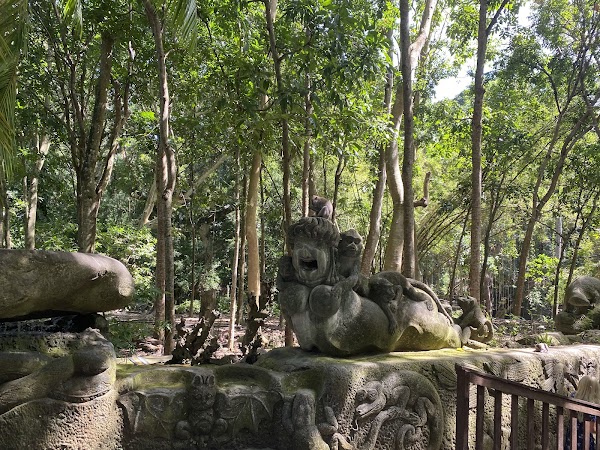 Jalan Monkey Forest 3