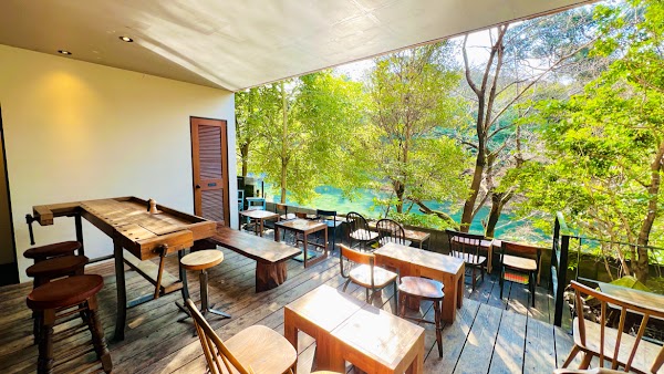 Vermillion Cafe 1