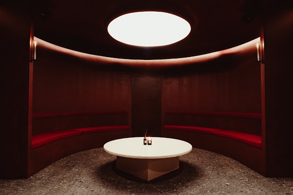 Contrast Club 1