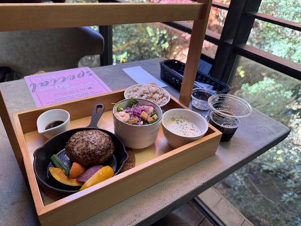 Franc et élégant YUZUYA CAFE 3