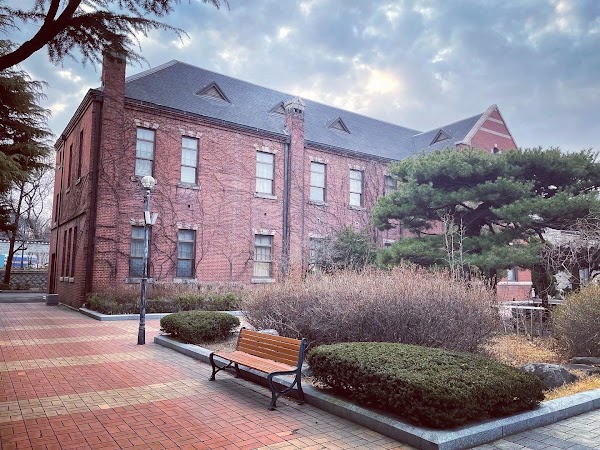 Choongang High School 4