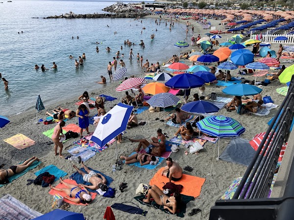 Monterosso public beach (Fegina) 2