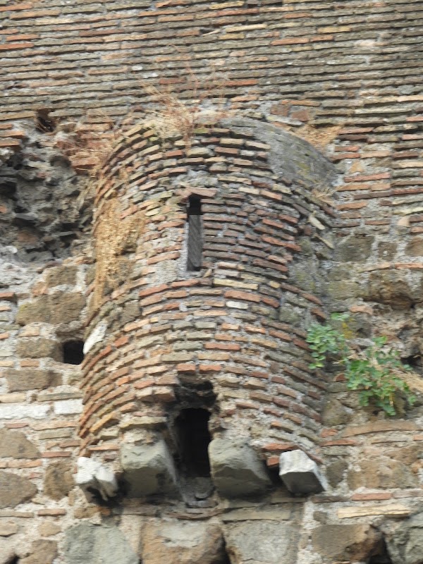 La "Latrina Pensile" di Porta Salaria 4