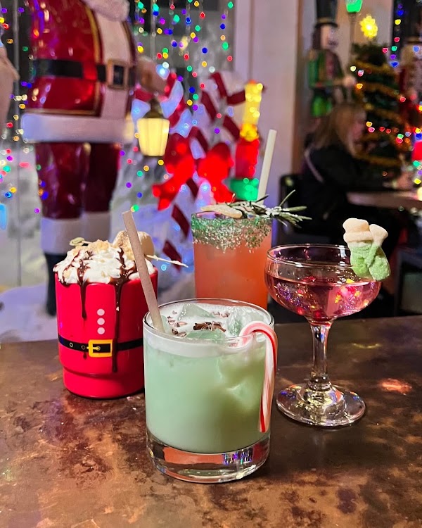 Holly Jolly Bar 3