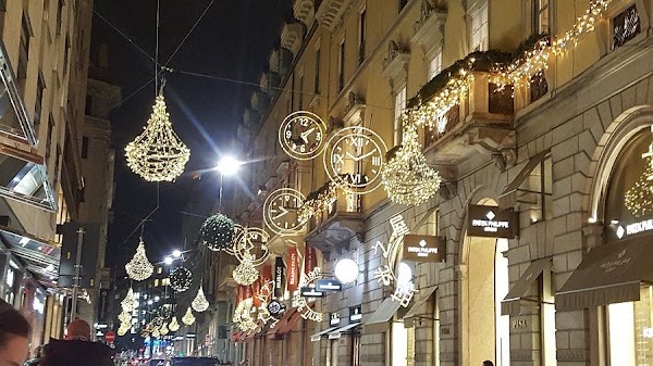 Via Monte Napoleone 5