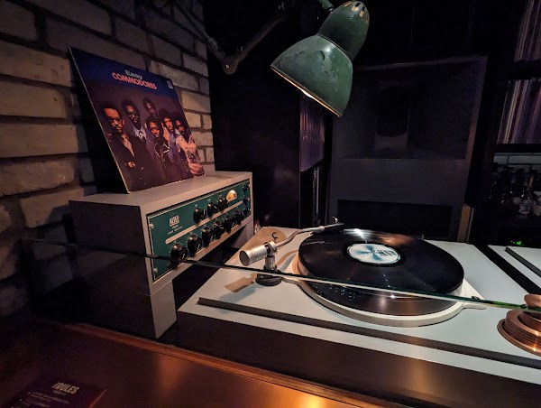 RECORD BAR analog 3