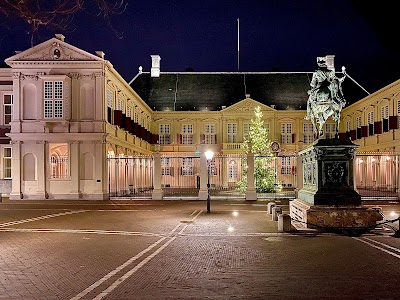 Noordeinde Palace