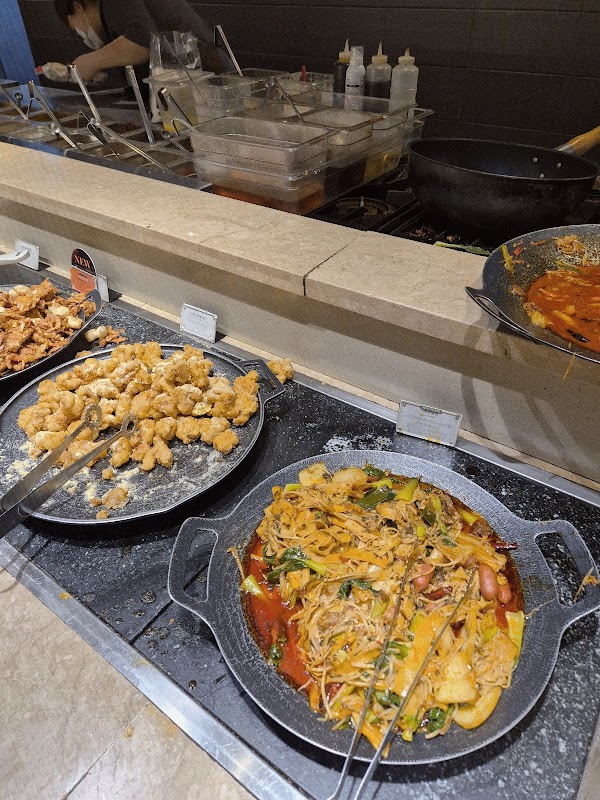 Loun Shabu-Shabu & Salad Bar 2