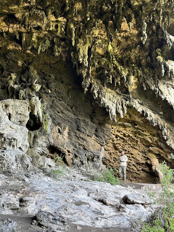 Tarragal Caves 3