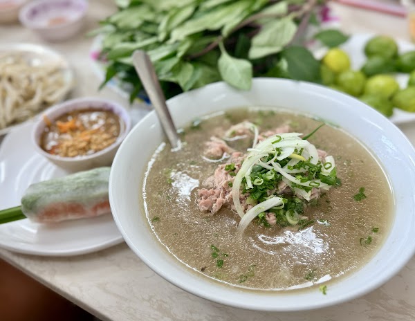 Phở Hòa Pasteur 5