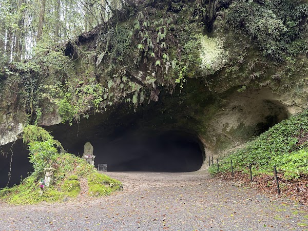 Mizonokuchi Cave 5