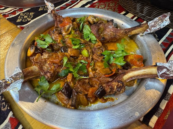 OLD KONAK CAFE RESTAURANT 4