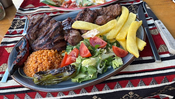 OLD KONAK CAFE RESTAURANT 3