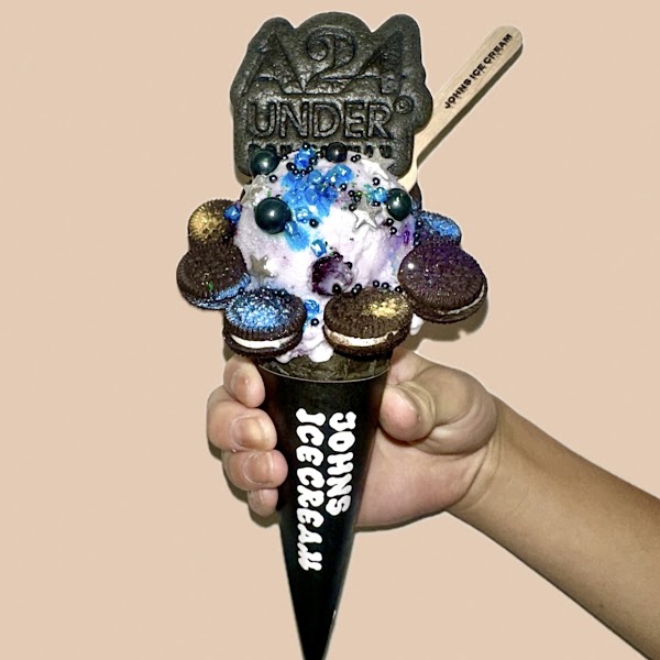 JOHN’S ICE CREAM 3