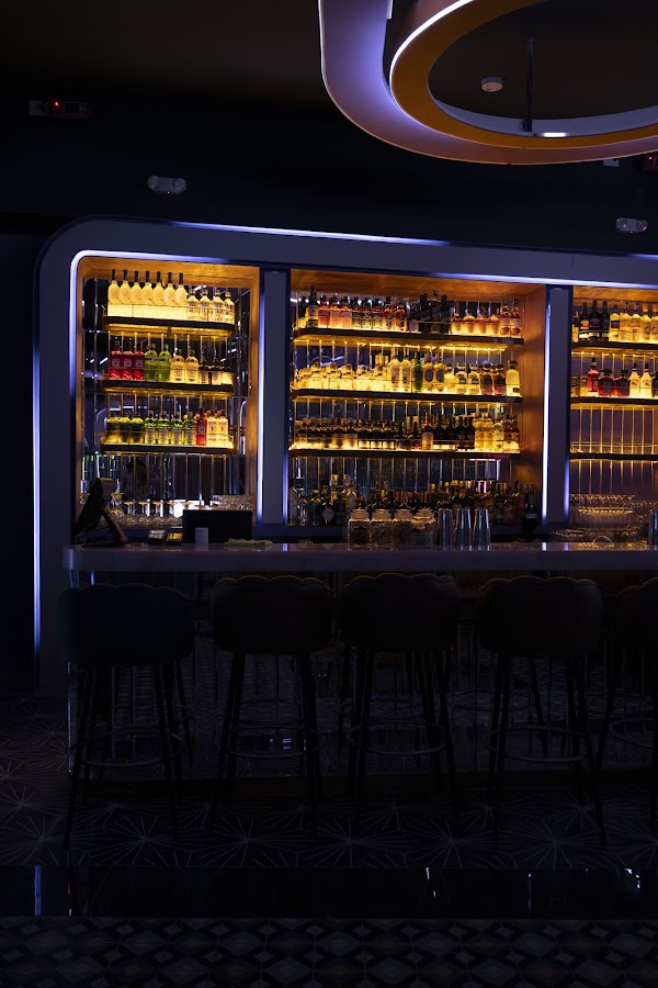 1811 Rooftop & Cocktail Bar