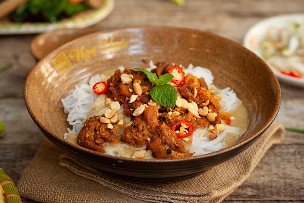 BÚN BÒ HUẾ NGỰ UYỂN - NGỤY NHƯ KON TUM 5