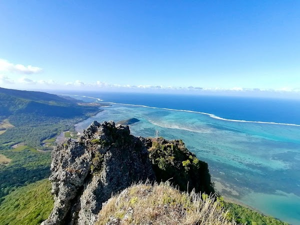Underwater waterfall Mauritius | 5 Island tour | Things to do - Ile aux Cerfs 3