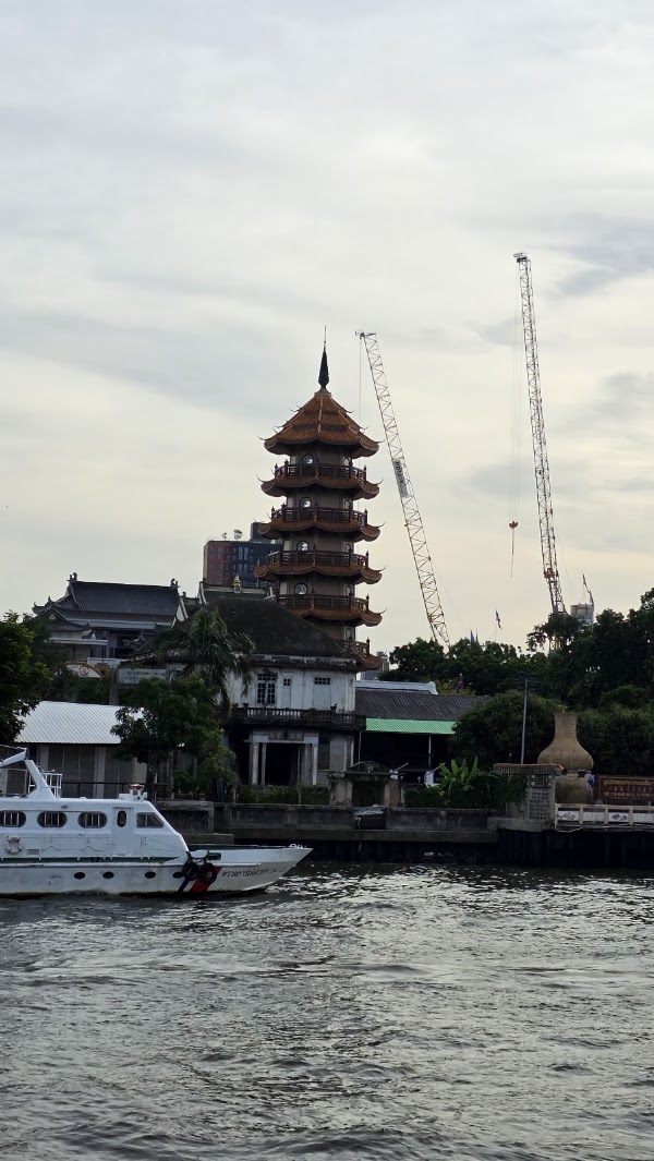 Chao Phraya Tourist Boat N13 Phra Arthit Pier 2