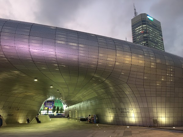 Dongdaemun Design Plaza 4