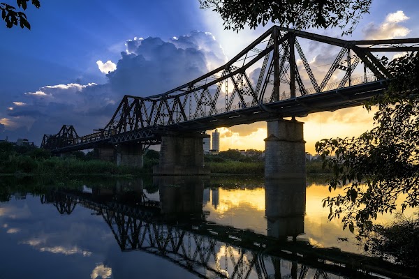 cầu Long Biên