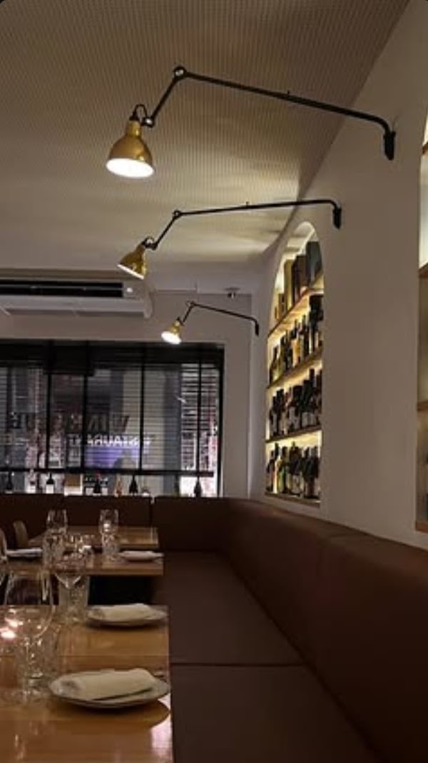 WINE CLUB restaurante & wine bar