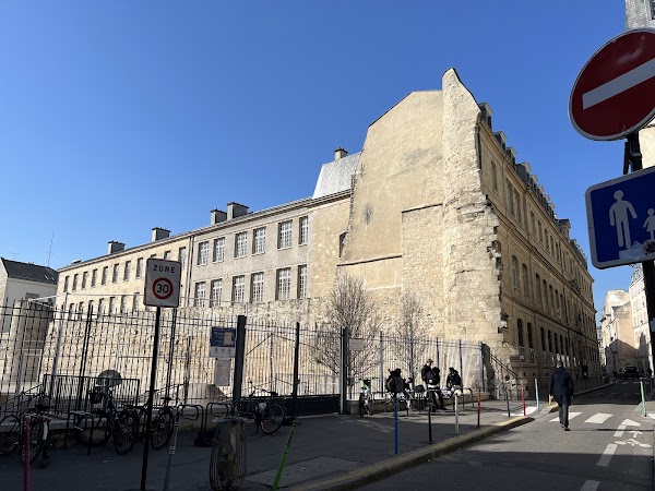 Wall of Philippe II Augustus 2