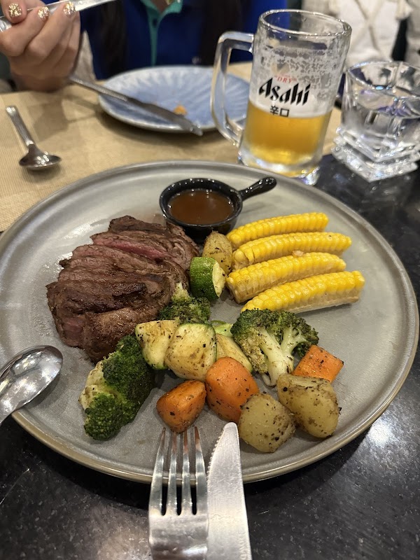 The Urban Deck Bistro & Bar 4