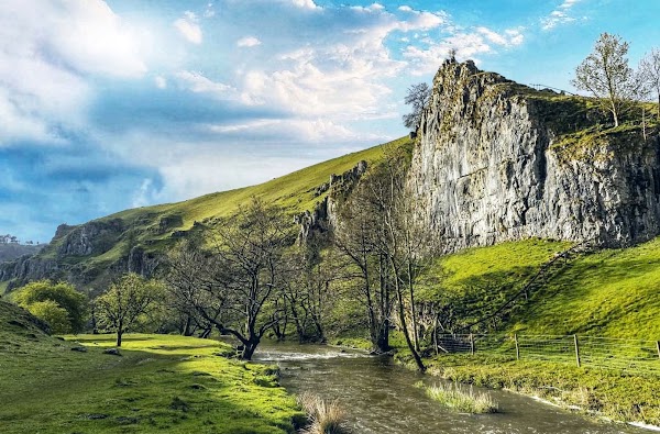Wolfscote Dale