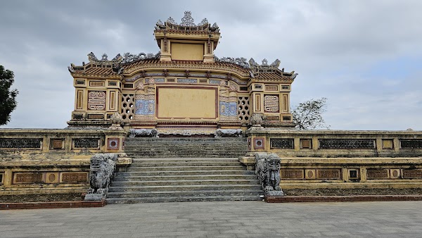 Đài Tưởng niệm Chiến Sĩ Trận Vong