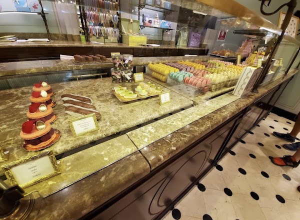 Villaggio Mall 3