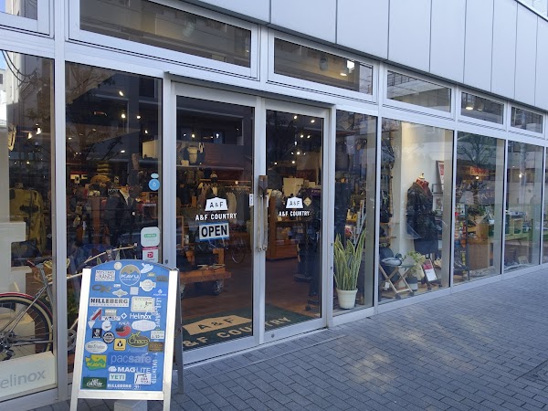 A & F Country Main Store
