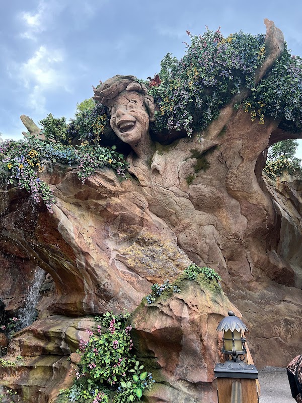 Fantasy Springs Entryway