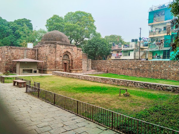 Hauz Khas Fort