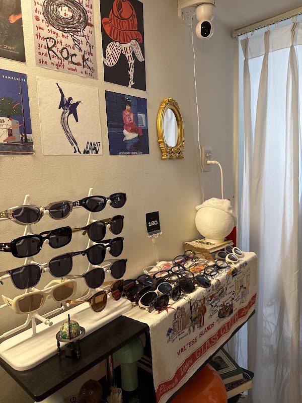 SIMESI 2hand shop 2