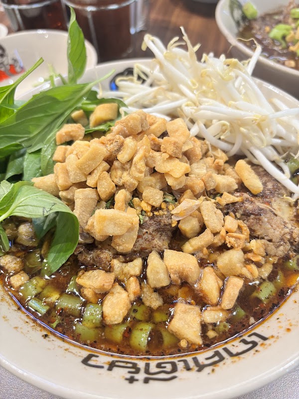 KATE TEAW THAI BOAT NOODLES 5