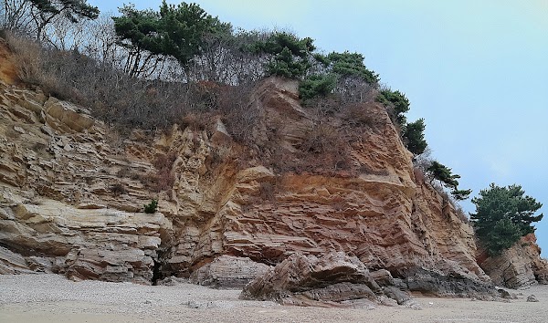 노가리해변 해식동굴