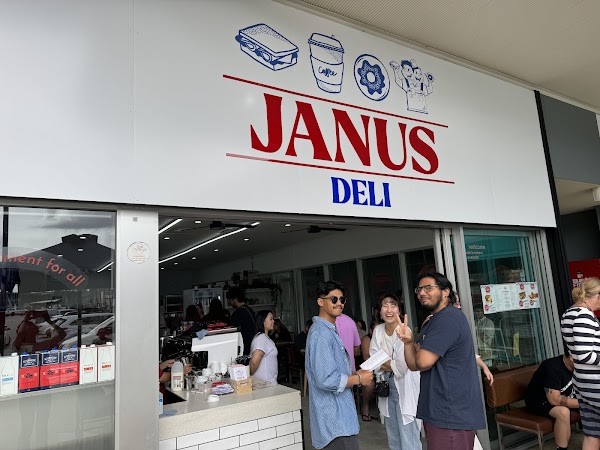 Janus Deli Molendinar