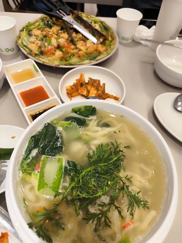 Jojo Kalguksu Seongsu branch 3