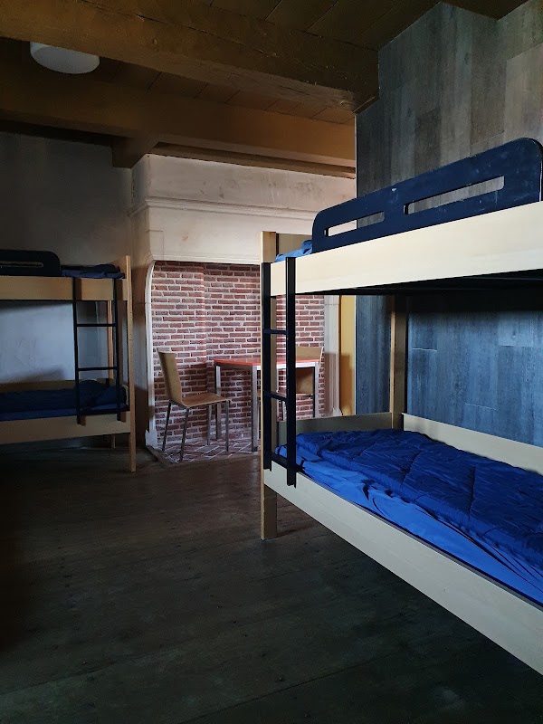 Stayokay Hostel Heemskerk (Slot Assumburg) 4