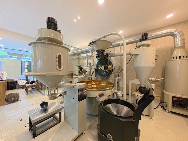 Drip Drip Coffee Roastery 2