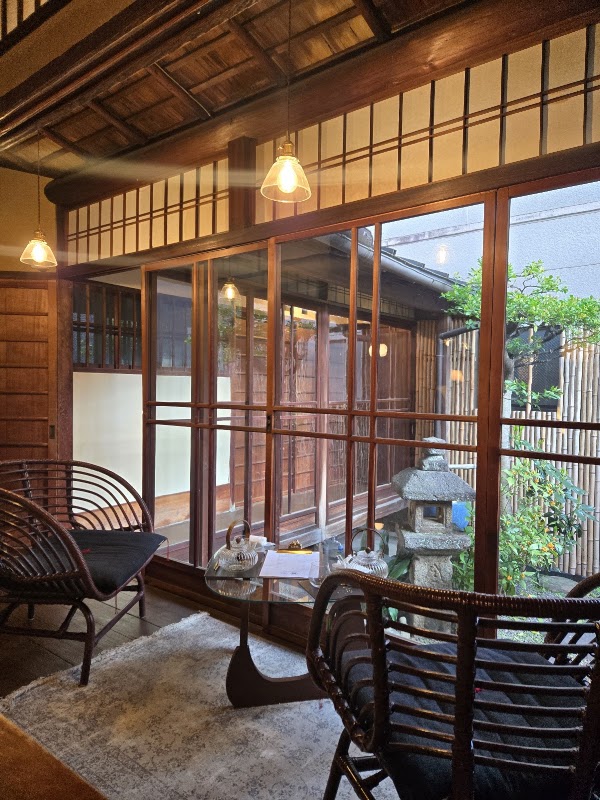 Hyde&Away京都御所南店 2