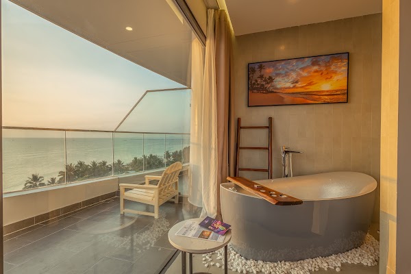 Sunset Beach Resort & Spa 3