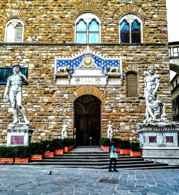 Piazza della Signoria 3