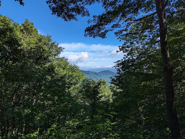 Grandfather Mountain Profile Trail Parking Lot 2