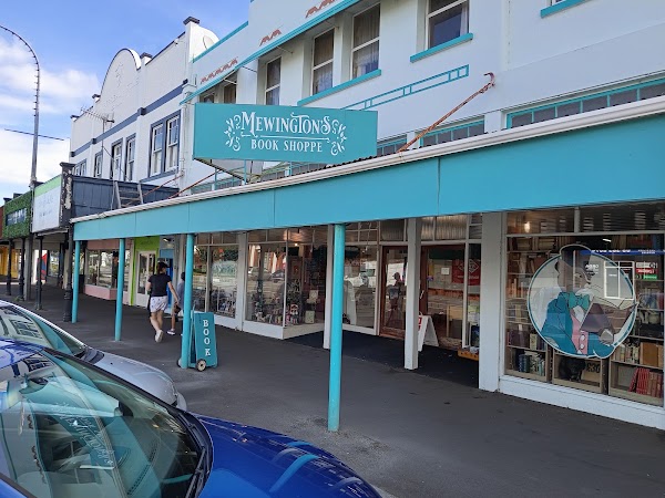 Mewington's Book Shoppe 1