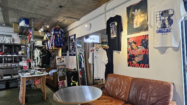 BAGGAGE COFFEE 2