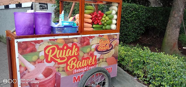 Rujak Bebeg Mang Ruru Ciumbuleuit Bandung 1