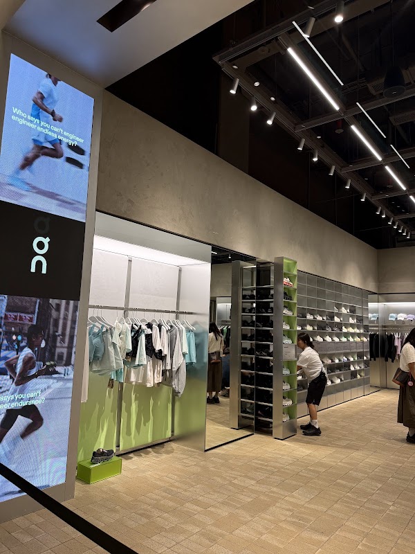 On store seoul Lotte World Mall