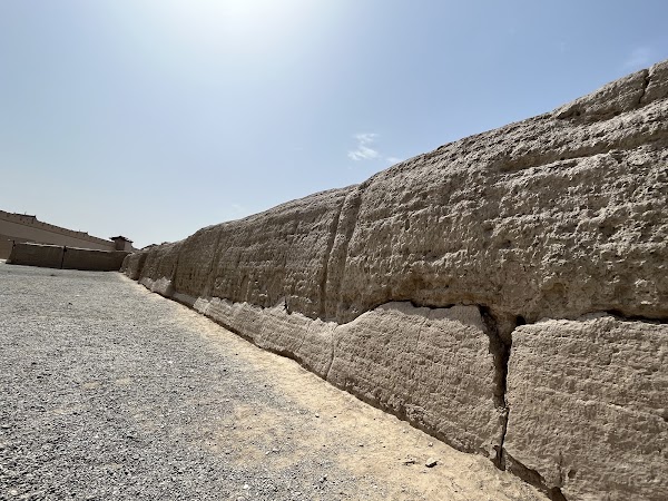 Jiayu Pass Xuanbi Great Wall Antique Management Office 3