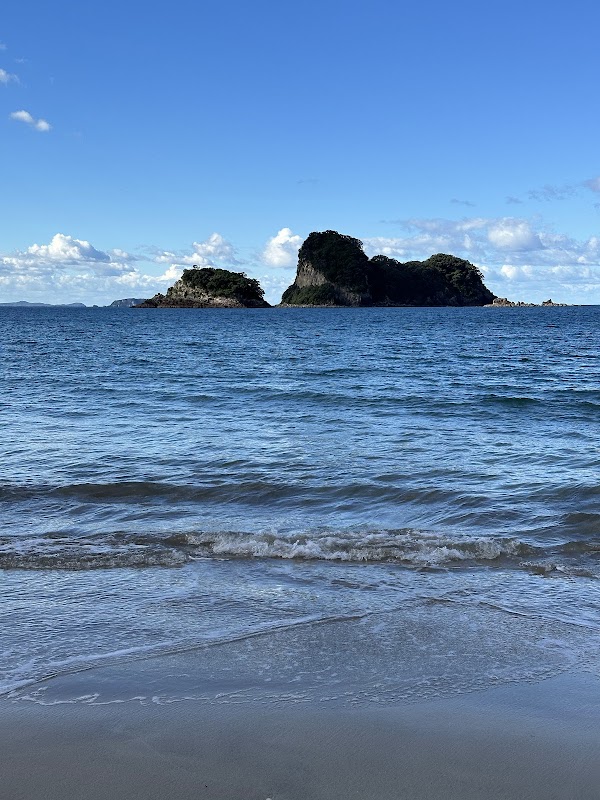 Cathedral Cove 4